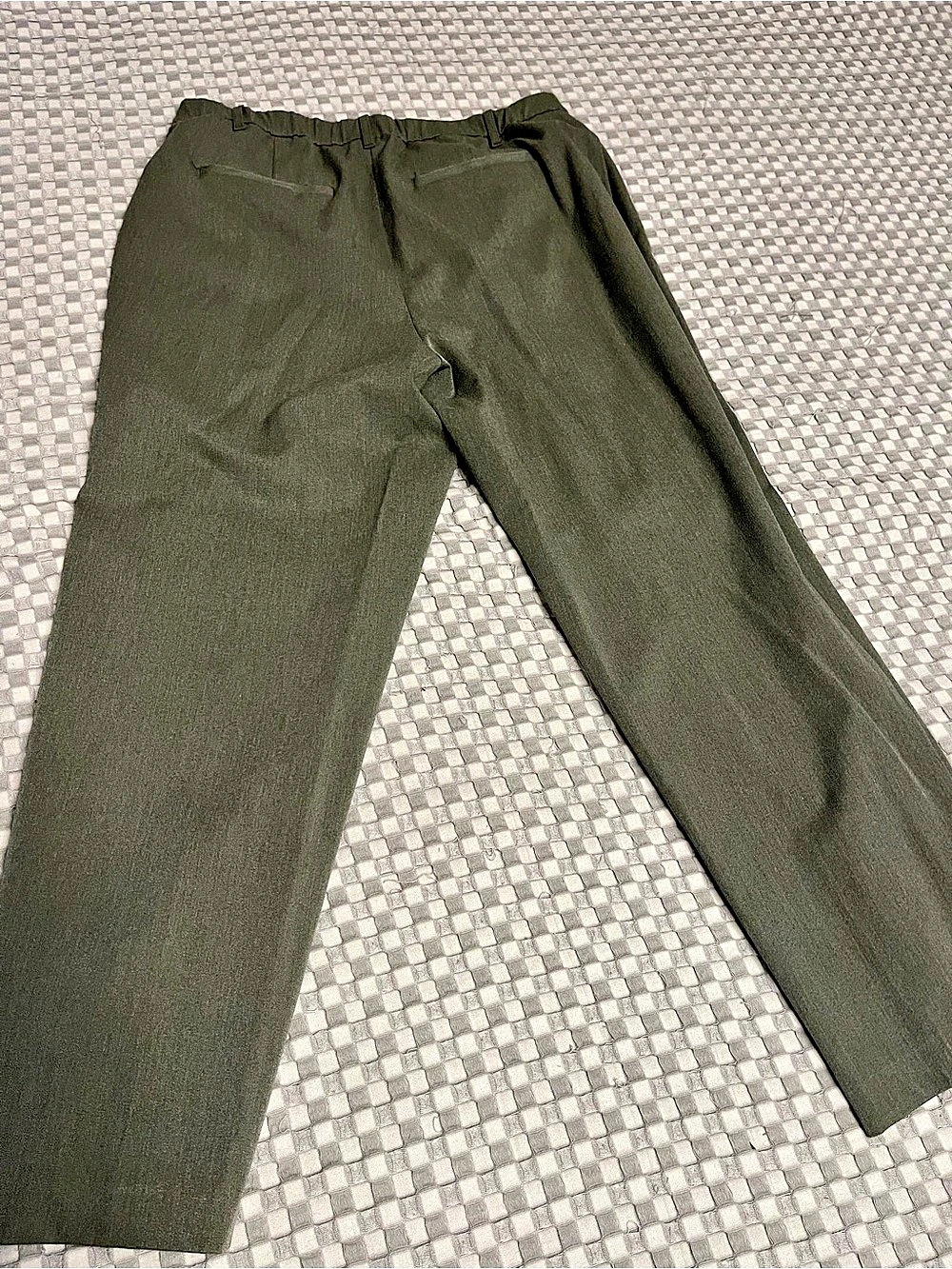 Women's Straight Leg Pants Olive Green Size 16 - NWOT